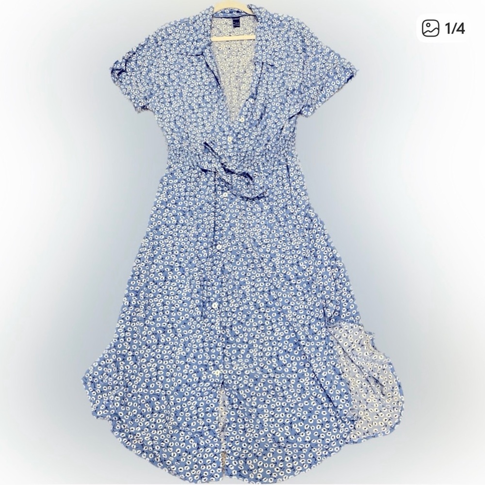 Cute dress!